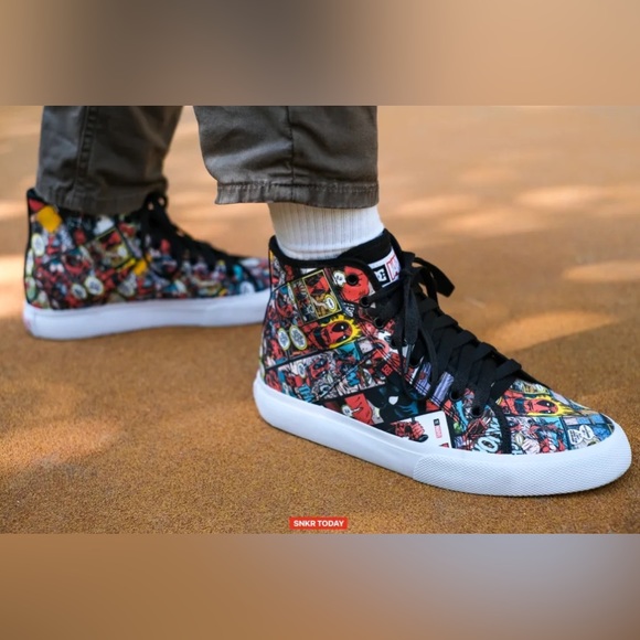 DC Marvel Deadpool Comic High Top Sneakers - Picture 12 of 12